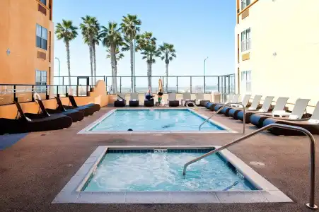 Ocean Park Inn - 12