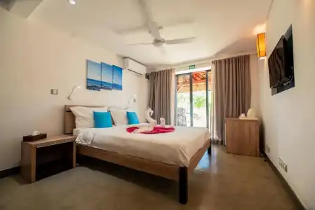 Toparadis Guest House - 76