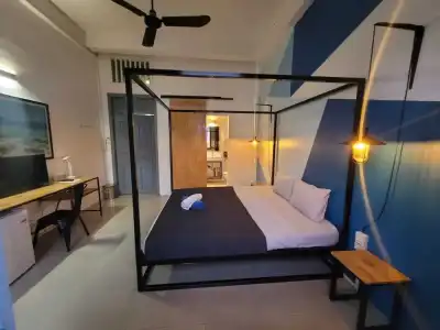 The Place Hostel & Rooftop Bar - 4