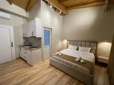 Arial Penthouse Suites - 5