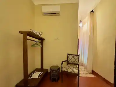 Riad Taghia - 4