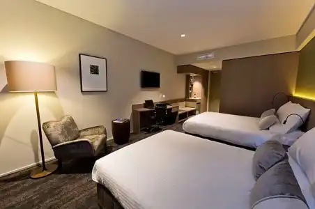 The Glen & Suites - 20