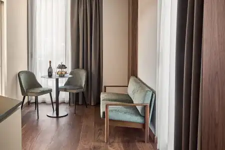 Kristal Palace - Tonellis - Adult Friendly - 83