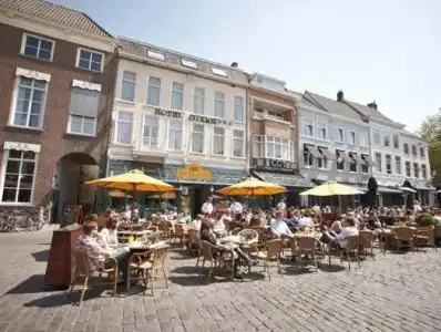 Stadsde Klok - 19
