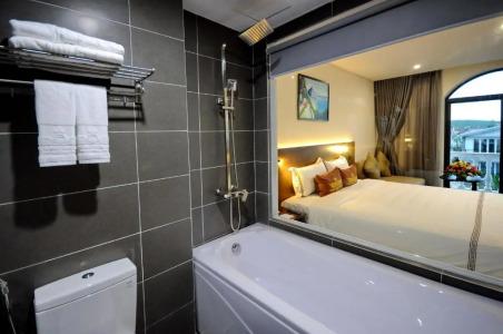 Crown Nguyen Hoang - 83