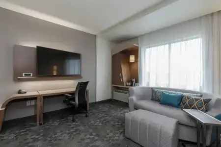 Courtyard by Marriott South Bend Downtown - 25