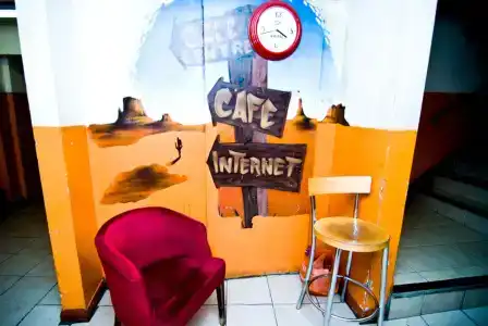 Kensal Green Backpackers 1 - 1