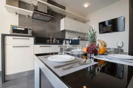 12th Floor Apartments - 82