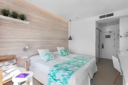FERGUS Style Palmanova - Adults Only - 5
