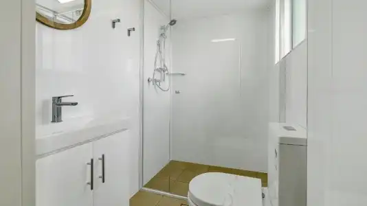 Tradewinds Apartments - 102