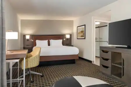 Hampton Inn & Suites Greenville-Downtown-RiverPlace - 86