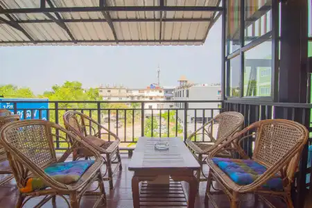 Baan Taklom Chomtalay - 6