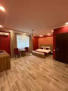 Gallery Lux - 38