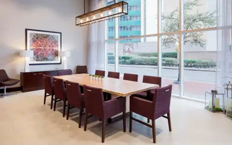 Hilton Garden Inn Downtown Dallas - 7
