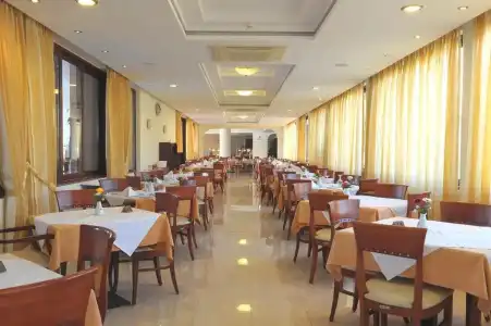 Vantaris Palace - 20