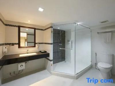 Adelphi Pattaya - 39