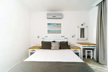 Costa Sariyaz - 50