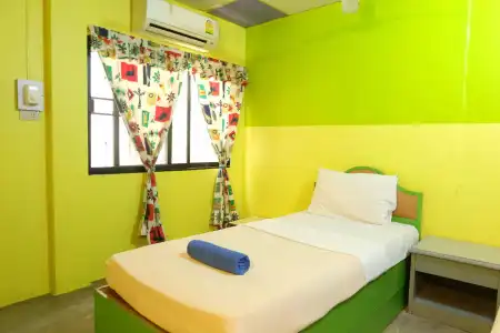 B&B House & Hostel - 11