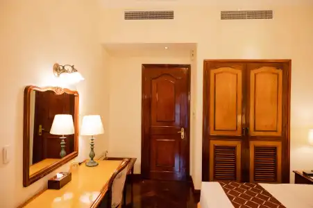 Grand Saigon - 5