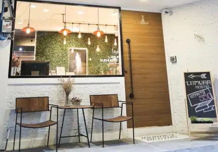 Lamurr Sukhumvit41 (Hostel) - 18