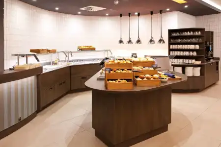 Hampton by Hilton Regensburg - 12