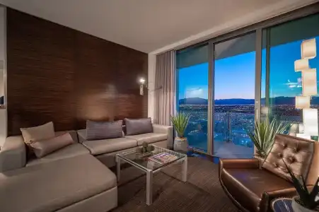 Beautiful Palms Place Suite - 536