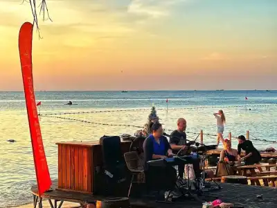Sunset Beach Resort & Spa- Beachfront Pirate Fire Show - 44