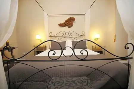 Amica Rome Guest House - 19