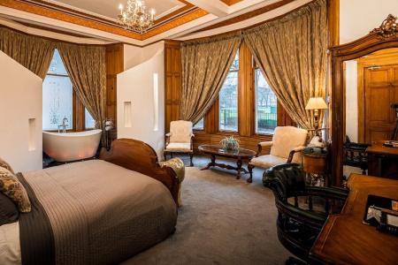 Alamo Guest House - 100