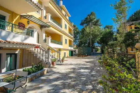 Andreolas Luxury Suites - 0