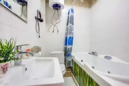 White & Hostel - 9