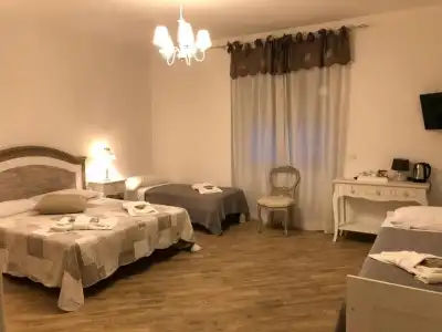 City Garden Guest House - 4