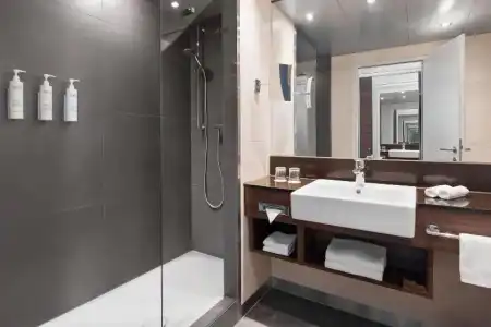 Courtyard by Marriott Linz - 57