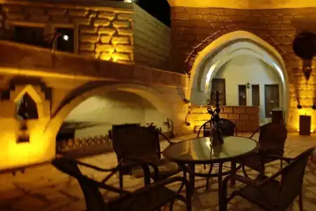 Kayatas Cave Suites - 31