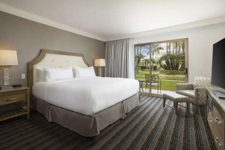 DoubleTree by Hilton San Diego Bayside - 73
