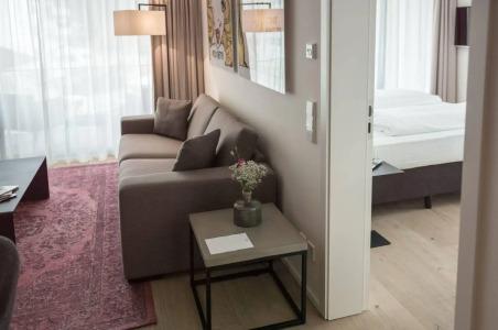 SUYTES Business Studios - 38