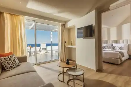 Alexandra Beach Resort & Spa - 123