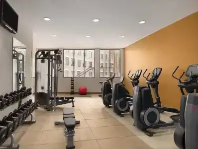 Embassy Suites by Hilton Alexandria Old Town - 24
