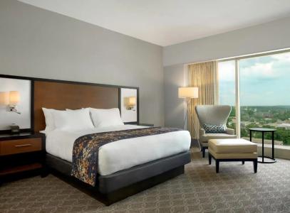 Doubletree by Hilton Cedar Rapids Convention Complex - 34