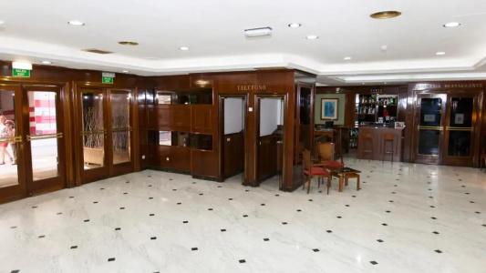 B&B Zaragoza Royal - 41