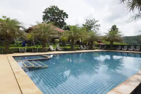 Chomview Resort - 11