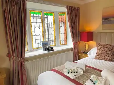 Chester House Guest House - 175