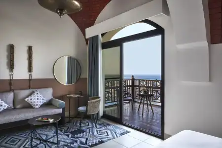 The Cove Rotana Resort - 10