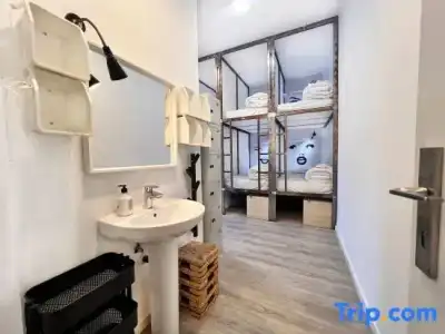 ECO Hostel - 120