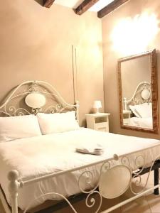 Palazzo Lion Morosini - Check in Presso Locanda Ai Santi Apostoli - 69