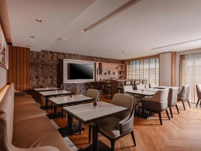 Aira Bangkok Sukhumvit 11 by Kingstons - 34