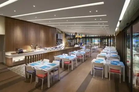 OZO Phuket - 18