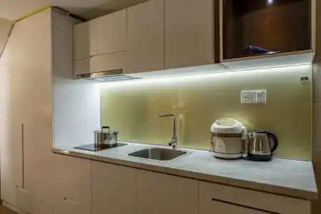Golden Tree & Apartment - 15