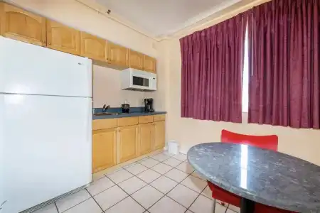 Ocean Beach Suites - 46