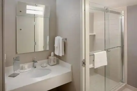 Courtyard by Marriott Key West Waterfront - 31